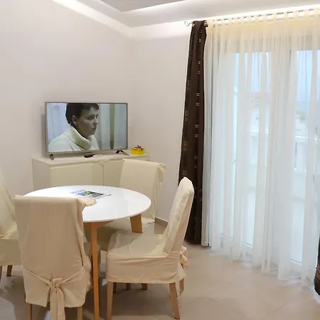 Duce 8378c Apartment *